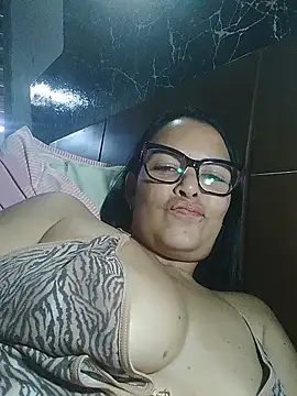 Xoticxenax's sex show image