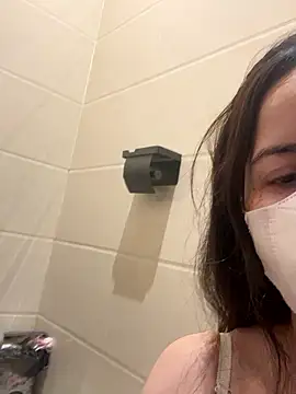 bi_biii's sex show image