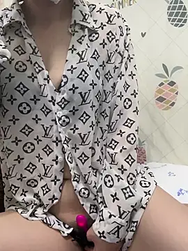 Изображение секс-шоу модели ______Cherry_____ Изображение секс-шоу модели ______Cherry_____