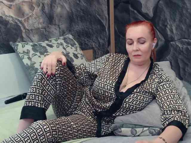 IvettaShine's sex show image IvettaShine's sex show image