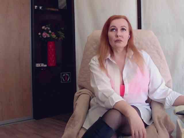 IvettaShine's sex show image