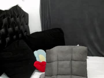 pretty_chikana's sex show image