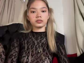 pretty_chikana's sex show image