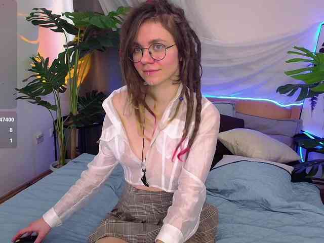 Изображение секс-шоу модели Rin-Skylar Изображение секс-шоу модели Rin-Skylar