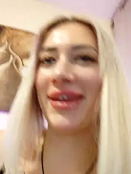 Gina-Lumara's sex show image