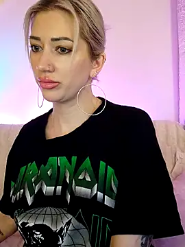 Gina-Lumara's sex show image