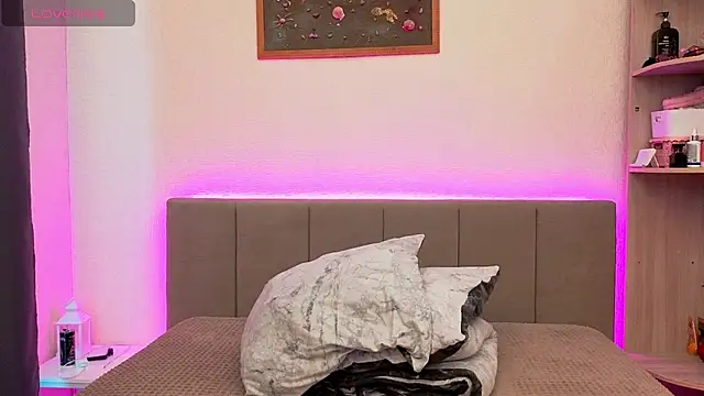 Изображение секс-шоу модели lola__banny