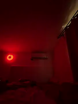 DoriDelux66's sex show image