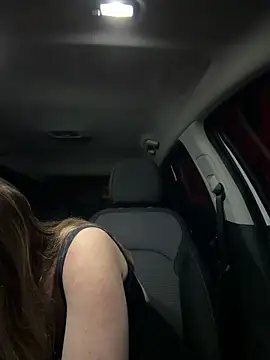 DoriDelux66's sex show image