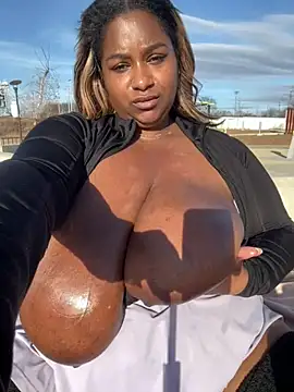 BigFineSelena's sex show image