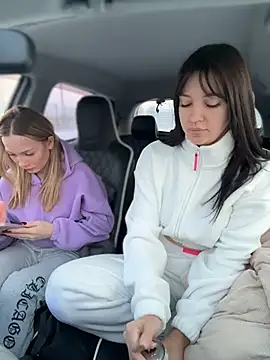 JulliaVegas's sex show image