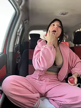 JulliaVegas's sex show image