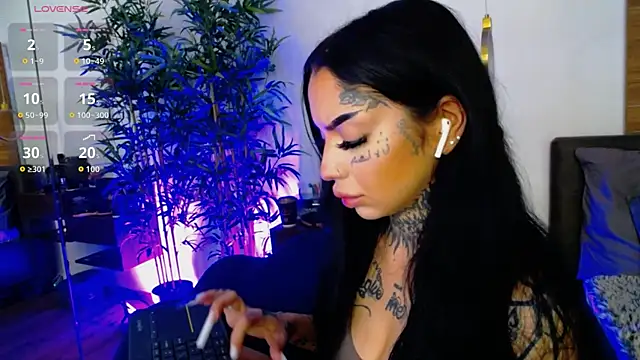 CreamyInkky_'s sex show image