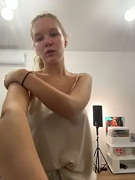 Ketitull's sex show image