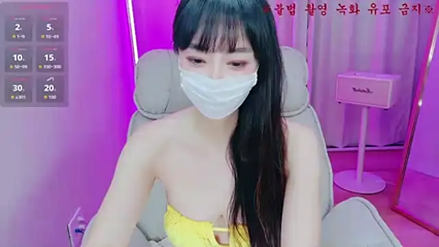 Изображение секс-шоу модели baby_taeri Изображение секс-шоу модели baby_taeri
