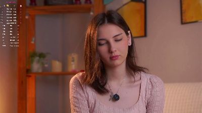 Изображение секс-шоу модели HallieBulfer