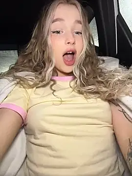 -teenytiny-'s sex show image