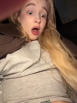 -teenytiny-'s sex show image