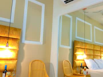 Изображение секс-шоу модели adarussell