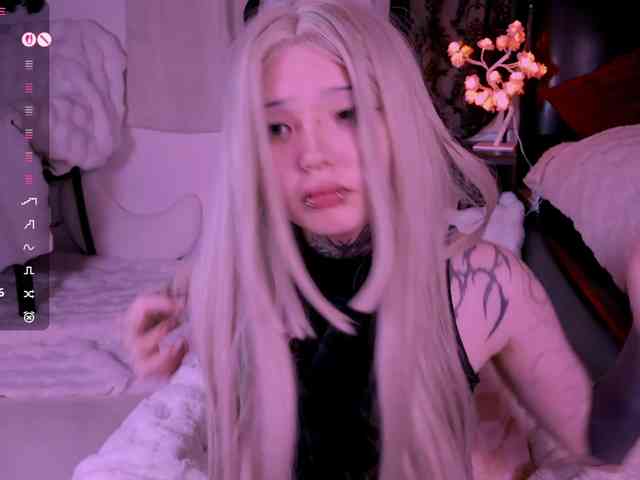 Leinbone's sex show image