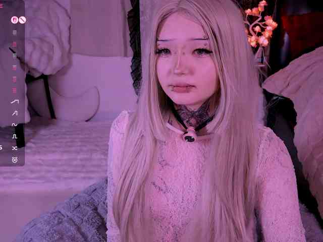 Изображение секс-шоу модели Leinbone Изображение секс-шоу модели Leinbone