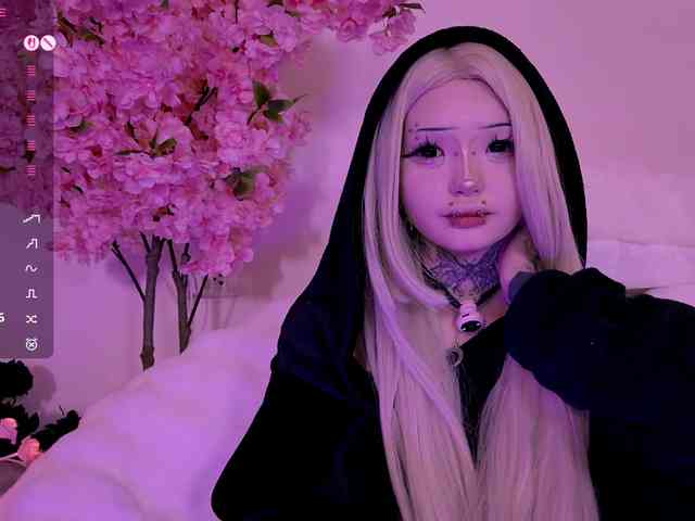 Leinbone's sex show image