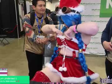 crimsonkitten's sex show image