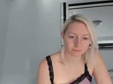 xxkimber_bentonxx's sex show image