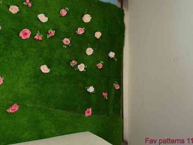 Изображение секс-шоу модели HugeTittiess