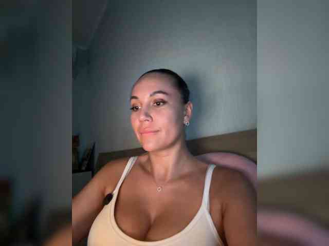 Sexshow-Bild von QWEENII Sexshow-Bild von QWEENII