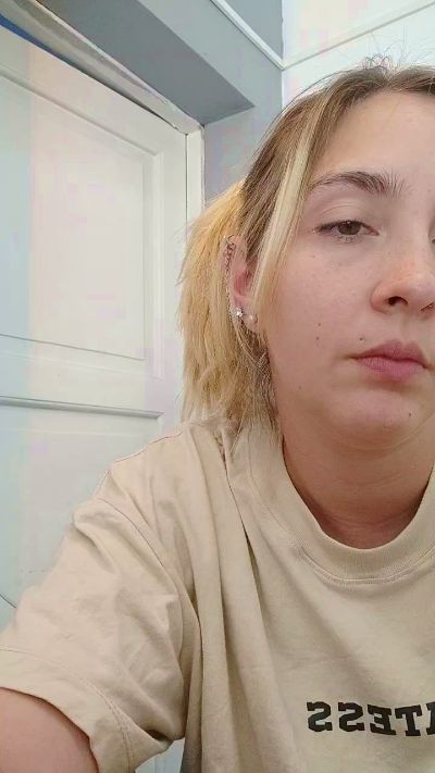 Изображение секс-шоу модели Ayutitaa