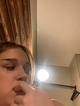 Hannah-2007's sex show image