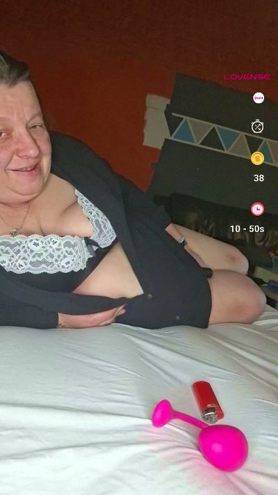 Изображение секс-шоу модели chattehumide2