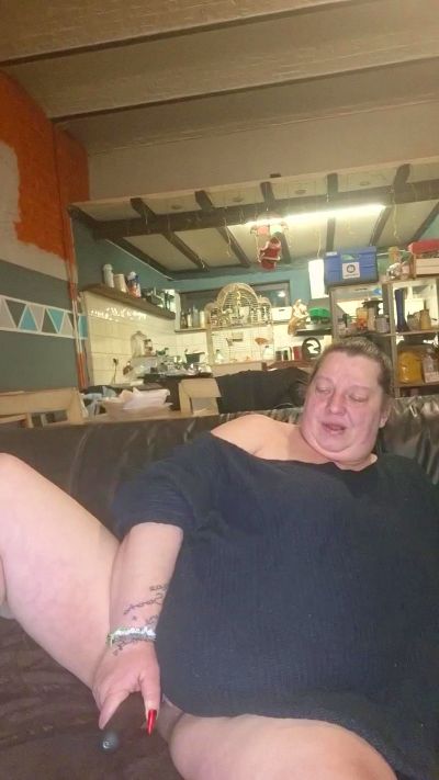 Изображение секс-шоу модели chattehumide2