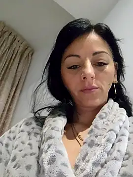 Sexshow-Bild von bruneta_sexy23