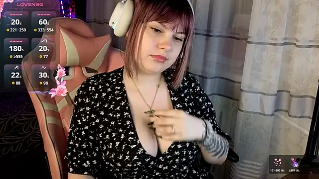 KristiBloom's sex show image