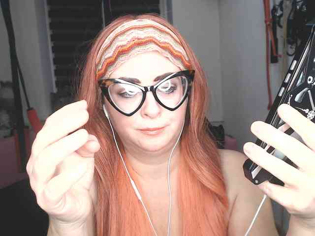 Изображение секс-шоу модели missGODDESS