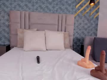 Изображение секс-шоу модели niiamoore_