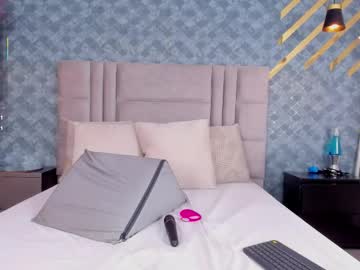 niiamoore_'s sex show image