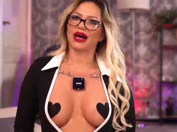 almavelia's sex show image