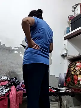 illay_love's sex show image