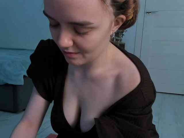 JanetShy's sex show image