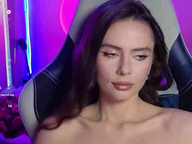 Allla's sex show image
