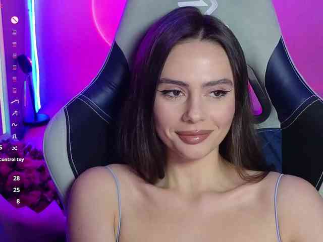 Allla's sex show image