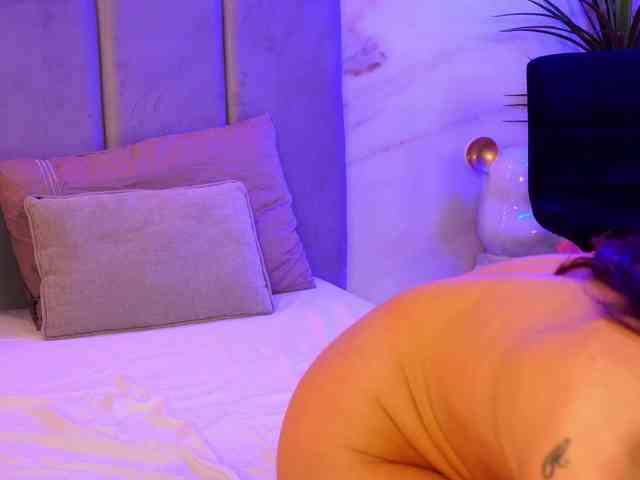 EllyLynn's sex show image