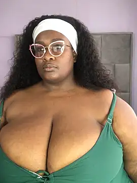 Sexshow-Bild von bustytitsxxx Sexshow-Bild von bustytitsxxx