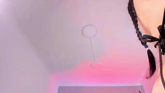 AmberiniHoffman's sex show image