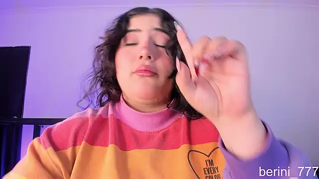 AmberiniHoffman's sex show image