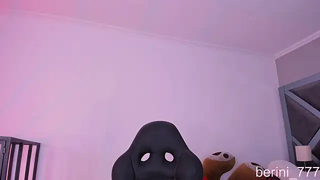 AmberiniHoffman's sex show image