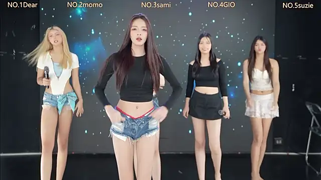 Изображение секс-шоу модели G-Velvet